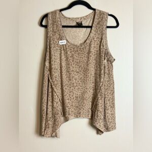 Pol med animal print tank 19 p2p 23” length preowned great condition